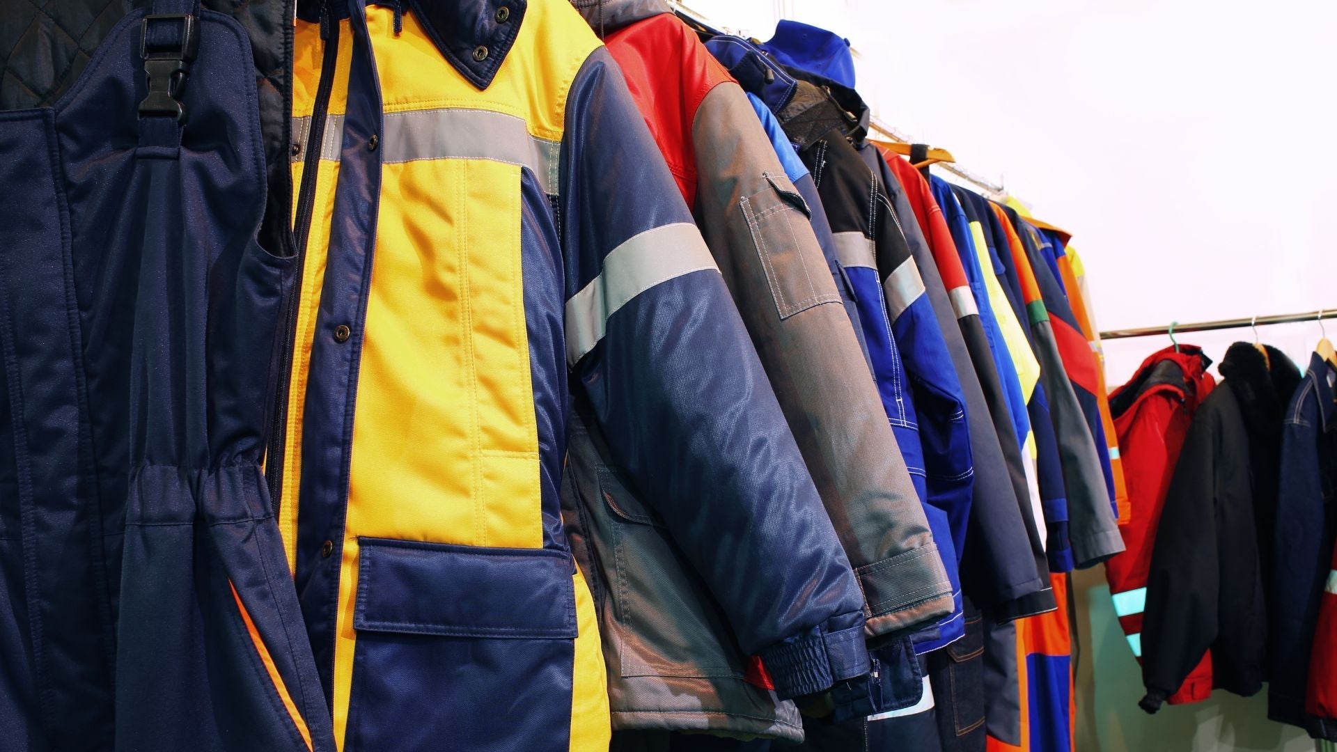 L'Importanza dell'Abbigliamento da Lavoro
